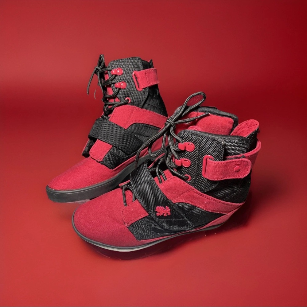 VLADO Shoes Womens Sz 9.5 ATLAS II WEDGE IG-1510-52 Red/Black Hidden Wedge